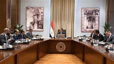 مدبولي يستعرض سُبل تيسير خدمات التصديق على المحررات بمكاتب وزارة الخارجية