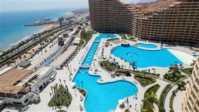 «إيه كابيتال» تعلن تطوير وإعادة افتتاح فندق بورتو السخنة