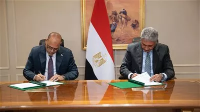 وزارتي «السياحة» و«العمل» تحددان شروط وضوابط ترخيص وحدات الإقامة الفندقية