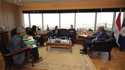 مصر وإسبانيا تبحثان سبل تعزيز التعاون السياحي والأثري