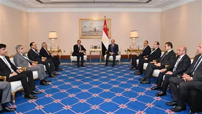 الرئيس السيسي يبحث سبل تعزيز العلاقات الثنائية بين مصر وباكستان