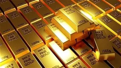 تراجع الذهب مع تحول التركيز تجاه قرار أسعار الفائدة الأمريكية