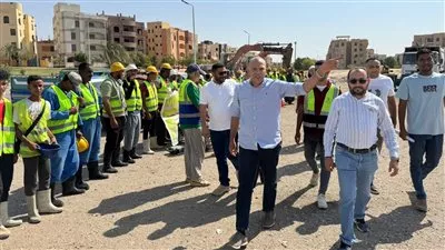 وزير الإسكان يُوجه بمراجعة استعدادات مواجهة الأمطار بالمدن الجديدة