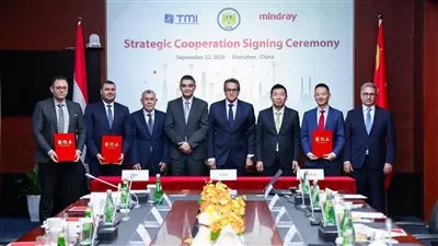 «الشراء الموحد» توقع اتفاق مع «ميندراي» لتوطين صناعة الأجهزة الطبية في مصر