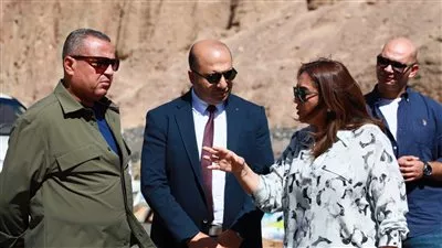 «التنمية المحلية» تنفذ منظومة متكاملة لجمع وتدوير المخلفات بمدينة دهب 