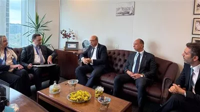 مصر واليونان تبحثان التعاون في مشروعات السلامة والاستدامة بمجال الطيران المدني