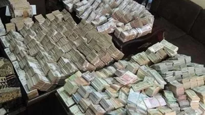 ضبط قضايا إتجار بالنقد الأجنبي بقيمة 4 ملايين جنيه خلال 24 ساعة  