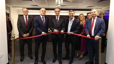 وزير الاتصالات يفتتح مركز «فاوندإيفر» لخدمات التعهيد فى الأقصر