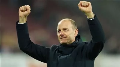 النادي الأهلي يعلن التعاقد مع المدرب الدنماركي ياس سوروب