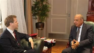 مصر والنرويج تبحثان التعاون في مجال توطين صناعة بطاريات تخزين الكهرباء