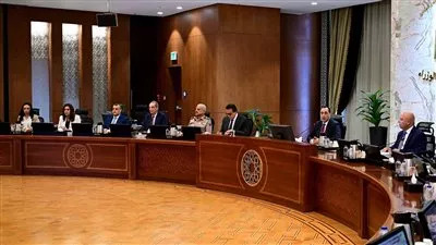 الحكومة تقرر إتاحة خدمات السجل التجاري عبر مكاتب البريد