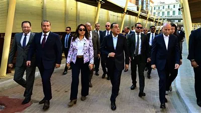 رئيس الوزراء يفتتح مشروع تطوير سوق العتبة بوسط القاهرة