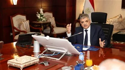 عودة 229 سفينة للعبور من قناة السويس خلال شهر أكتوبر 2025