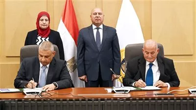 توقيع عقد إنشاء مجمع « ليونى» الصناعي لإنتاج الضفائر والكابلات الكهربائية بالروبيكي