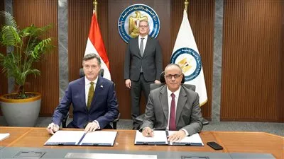 «البترول» تمد التزام خليج السويس ودلتا النيل مع «إيني» الإيطالية حتى 2040