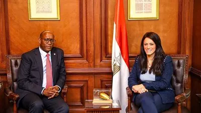 «المشاط» تناقش فرص التعاون المستقبلية مع بنك التنمية الأفريقي 