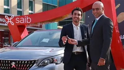 بنك saib يسلم سيارة الجائزة الكبرى للفائز بحساب الدهب
