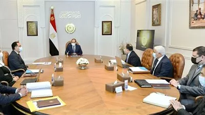 السيسي يوجه بإعداد حزمة إجراءات لتخفيف آثار التداعيات الاقتصادية العالمية