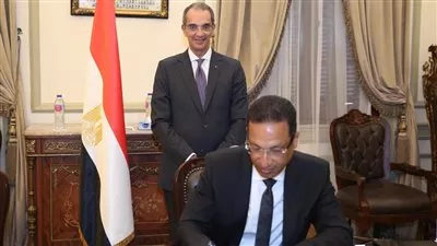 توقيع اتفاقيتين بين «الاتصالات» وجامعة بيردو فى هندسة الكهرباء والحاسبات