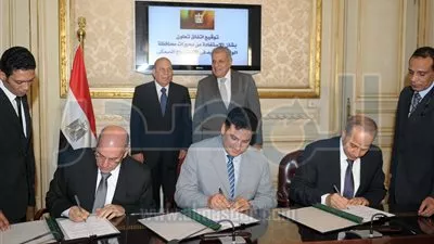 توقيع بروتوكول تعاون بين الزراعة والرى والوادى الجديد لاستغلال مياه برك الصرف الزراعى