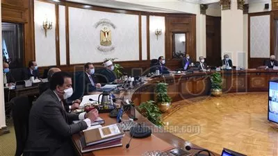 الحكومة توافق على زيادة الحد الأدنى لعلاوات العاملين بالدولة وتقديم موعد استحقاقها