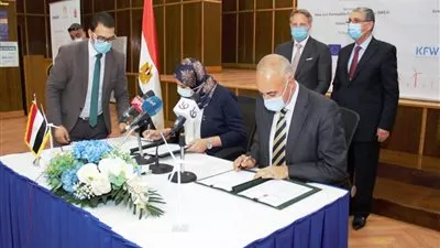 توقيع عقد تنفيذ محطة توليد الكهرباء من الرياح بخليج السويس​ بـ 4,3 مليار جنيه