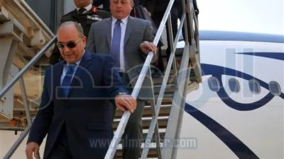 الفريق محمود حجازى يصل القاهرة بعد المشاركة فى مؤتمر حفظ السلام بنيويورك