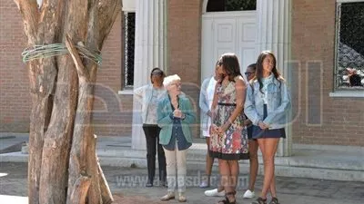 ميشيل أوباما تزور الجناح المصري ببينالي فينيسيا الدولي للفنون 