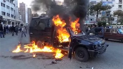 احتراق سيارة شرطة بالتجمع الخامس