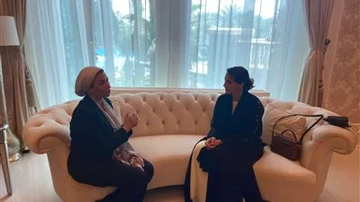  وزيرة البيئة تبحث مع نظيرتها الإماراتية دعم التعاون البيئى بين البلدين
