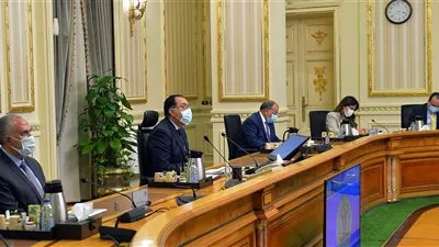 مدبولي يؤكد ضرورة متابعة موقف تلقى اللقاحات المضادة لفيروس كورونا