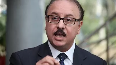 ياسر القاضي يبحث زيادة استثمارات 