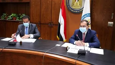 تصميم برنامج دراسى جديد لتكنولوجيا البترول والغاز بالجامعات التكنولوجية