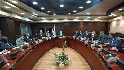 وزير النقل يبحث مع وفود 10 شركات بريطانية الفرص الاستثمارية المتاحة
