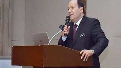 تخصيص 100 متر بمعرض 