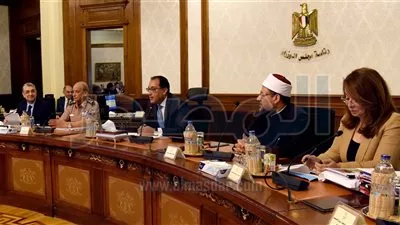 الحكومة توافق على التعاقد مع مؤسسات تمويل دولية للتأمين ضد مخاطر تقلبات أسعار النفط