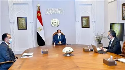 السيسي يوجه بمواصلة مساندة قطاع السياحة في مواجهة تداعيات الأزمات العالمية