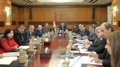 شريف إسماعيل يرأس اجتماع المجموعة الاقتصادية اليوم