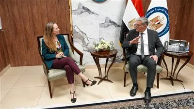 وزير البترول يبحث مع «البنك الدولي» التعاون بمجالات الطاقة والتعدين