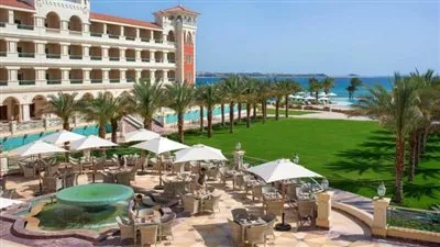مجموعة «المانع» القطرية تدرس إنشاء فندق سياحي في مصر