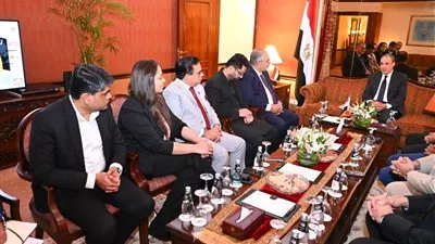 وزير الخارجية يؤكد أهمية إعادة تفعيل مجلس الأعمال المشترك بين مصر وباكستان