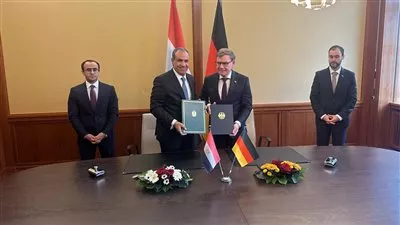 وزير الخارجية يبحث مع نظيره الألماني سبل تعزيز العلاقات الاقتصادية