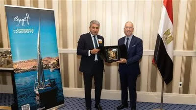 وزير السياحة يبحث زيادة التدفقات السياحية من السوق الأمريكي الى مصر