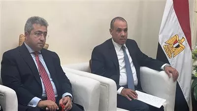 وزير الخارجية يلتقي الجالية المصرية في قطر