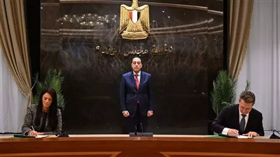 مصر توقع 6 اتفاقيات ومذكرات تفاهم مع البنك الأوروبي لإعادة الإعمار والتنمية