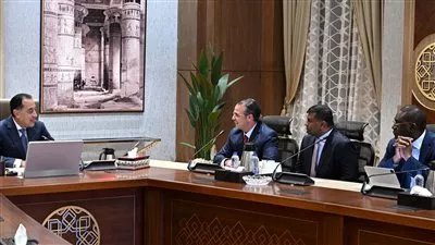 رئيس الوزراء يبحث مع «شيفرون» العالمية ضخ استثمارات جديدة في مصر