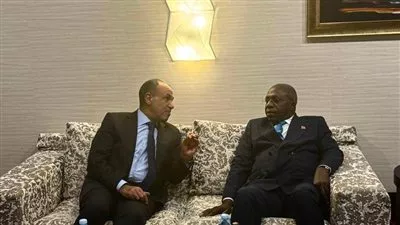 وزير الخارجية يبحث دعم الشراكات الاستثمارية والتجارية بين مصر و أنجولا