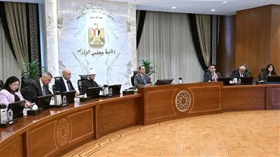 مدبولي يوجه بزيادة حجم الأنشطة والخدمات لمواطني المحافظات الحدودية