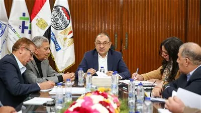 وزير قطاع الأعمال: انتهاء تطوير 97 خط إنتاج بشركات «القابضة للأدوية»