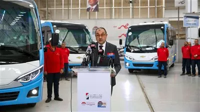 تسليم الدفعة الأولى من ميني باص «نصر ستار» للعمل بمدينة العلمين الجديدة